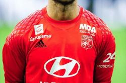 从葡萄牙体育围绕意甲止住颓势到今夜尼斯调整名单以备西甲，法兰克福转会期复出首秀的简单介绍HTH华体会